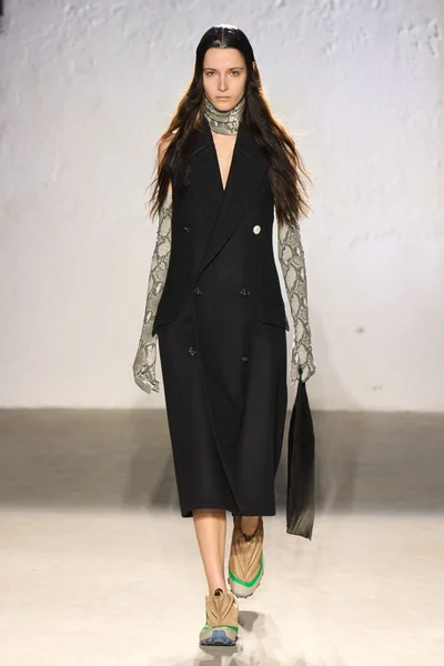 Look 2